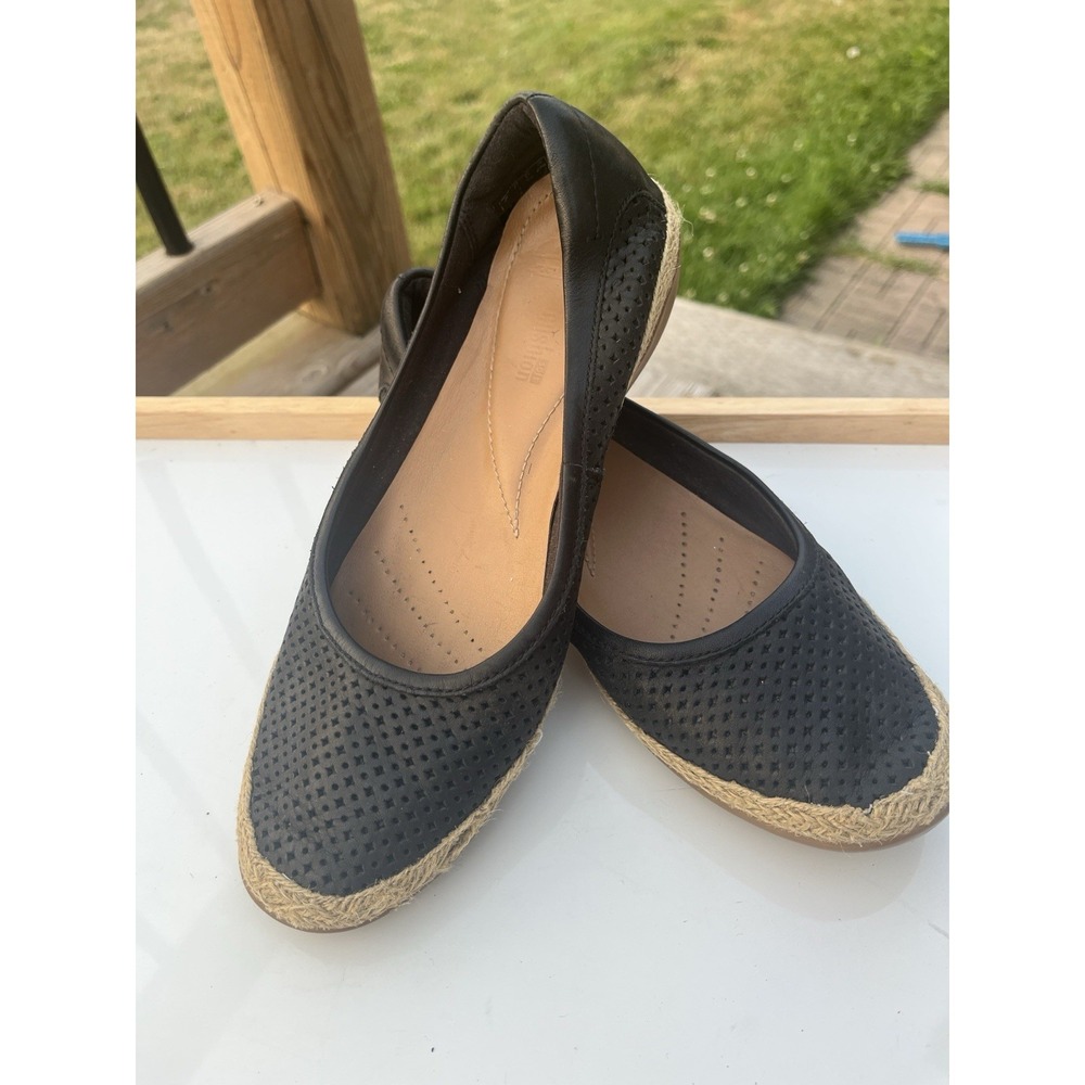 Pre Owned Clarks flats  LIMITED SIZE EU38 BLACK LEATHER  WITH ROPE-as Is